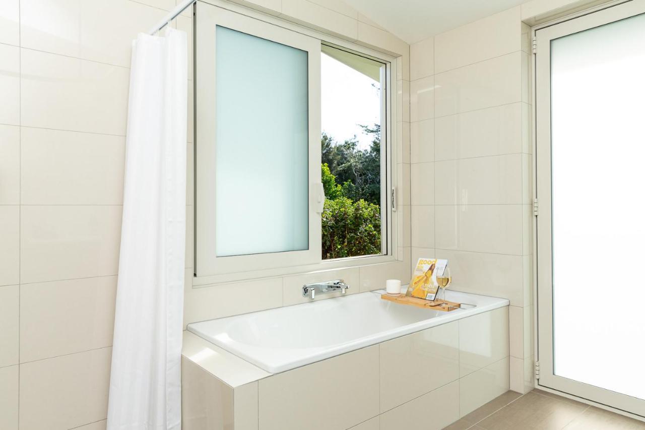 Anam Cara Gardens Luxury Villa Private Bedrooms And Ensuite Bathrooms Sleeps 9 Otaki Eksteriør bilde