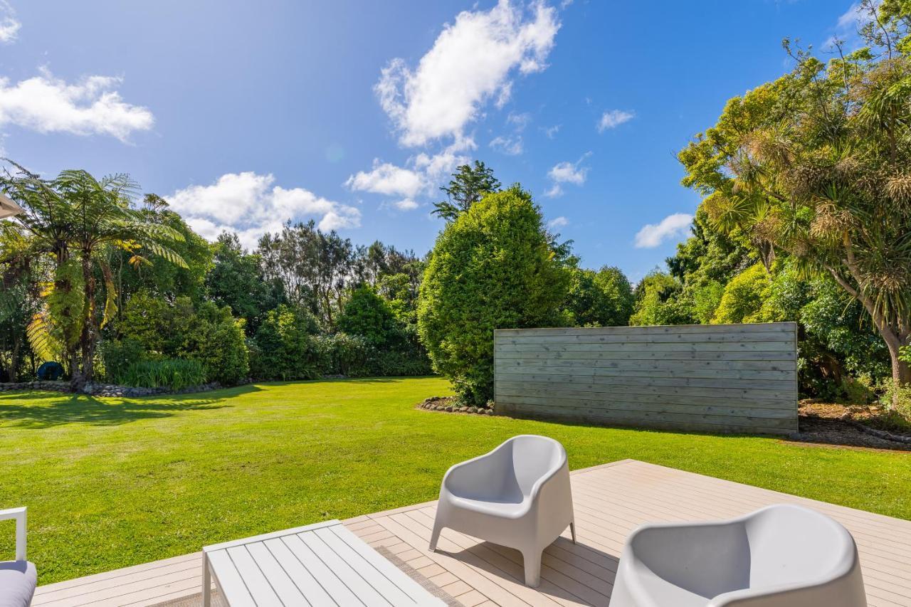 Anam Cara Gardens Luxury Villa Private Bedrooms And Ensuite Bathrooms Sleeps 9 Otaki Eksteriør bilde